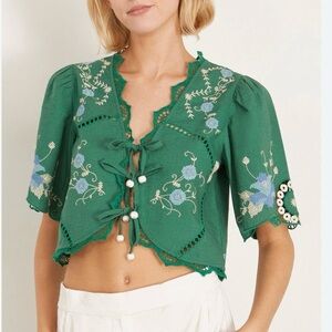 Jennifer & Grace Boho Top Embroidered Cropped Tie Front Green SZ L EUC